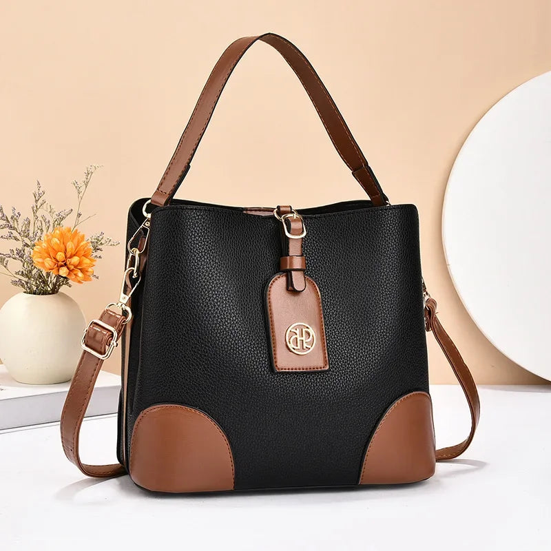 bolsa transversal feminina,
Bolsa Tote,
bolsa grande feminina,
bolsa feminina grande,
bolsa feminina,
bolsa de couro feminina,
bolsa couro feminina,
bolsa couro